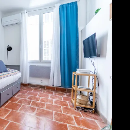 Image 6 - 2 Rue Fontaine des Vents, 13002 Marseille, France - Apartment for rent