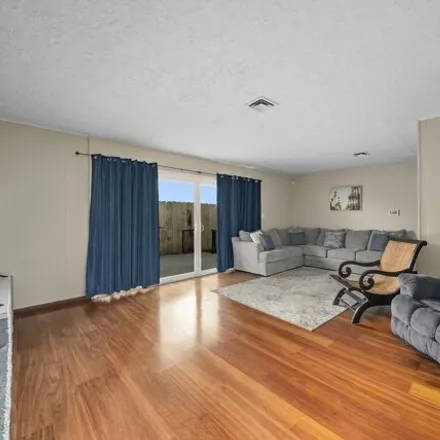Image 7 - 2537 East 16th Street, National City, CA 91950, USA - House for sale