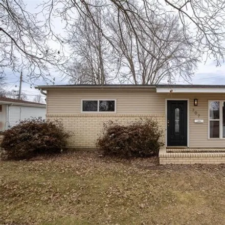 Buy this 3 bed house on 207 Williams Street in Fredericktown, MO 63645