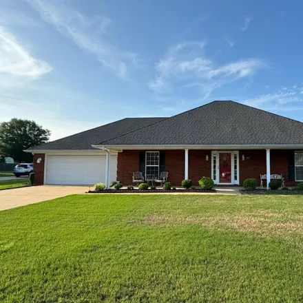 Buy this 3 bed house on 121 Sonya Circle in Saltillo, MS 38866