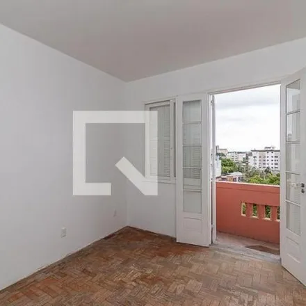 Rent this 3 bed apartment on Rua Engenheiro Saldanha in Moinhos de Vento, Porto Alegre - RS