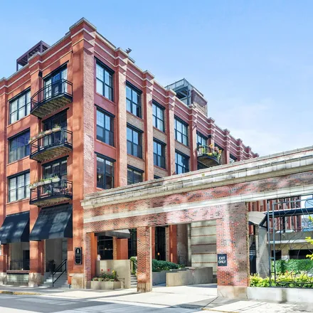 Rent this 1 bed loft on 1000 West Washington Boulevard in Chicago, IL 60661