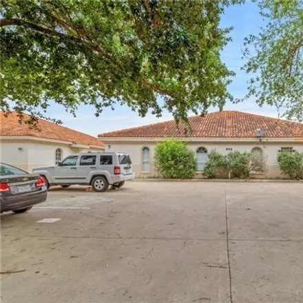 Buy this studio house on 692 Buena Vista Drive in Weslaco, TX 78596