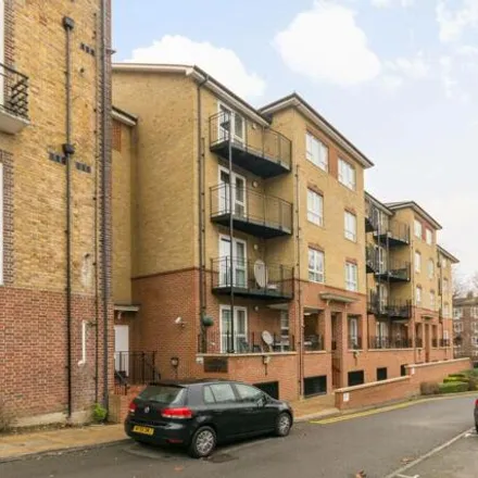 Image 3 - Greenview Close, London, W3 7DZ, United Kingdom - Apartment for rent