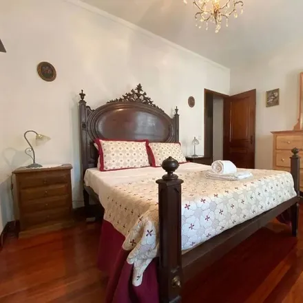 Rent this 5 bed house on 4970-171 Distrito de Portalegre
