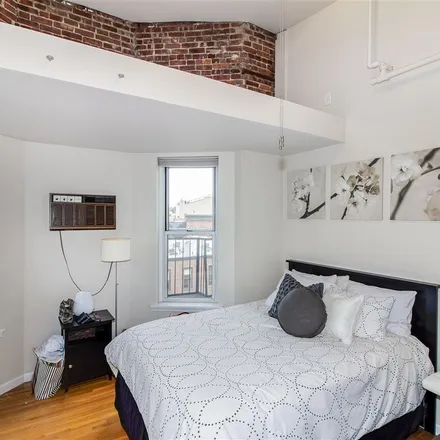 Image 4 - All American Painting Contractors, Willow Avenue, Hoboken, NJ 07030, USA - Apartment for rent