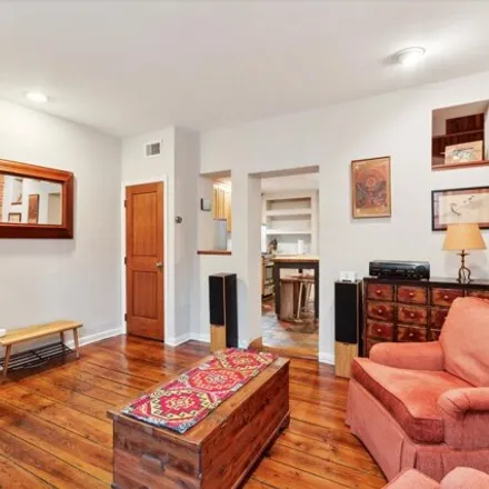 Image 8 - 821 South 10th Street, Philadelphia, PA 19147, USA - House for sale