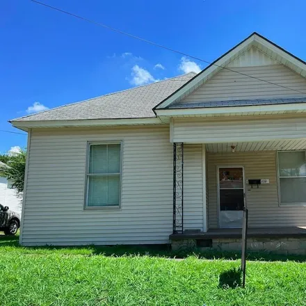 Image 1 - 409 North 6th Street, Paragould, AR 72450, USA - House for sale