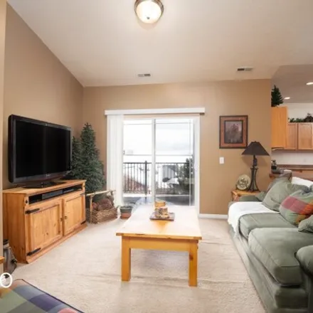 Image 7 - 6303 Passenger Lane, Salt Lake County, UT 84081, USA - Condo for sale