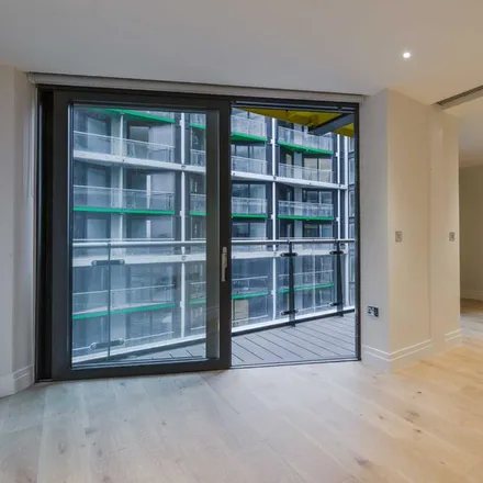 Rent this 1 bed apartment on Falcon Grove in London, SW11 2NY