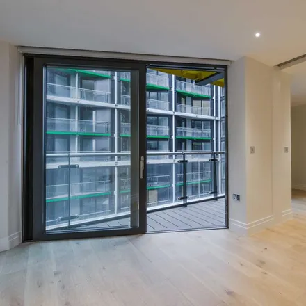 Image 1 - Battersea Park Road, Nine Elms, London, SW11 7EB, United Kingdom - Apartment for rent