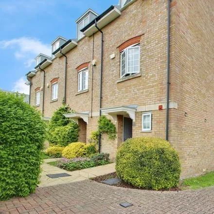 Rent this 3 bed townhouse on Coneygeare Court in St. Neots, PE19 2UL