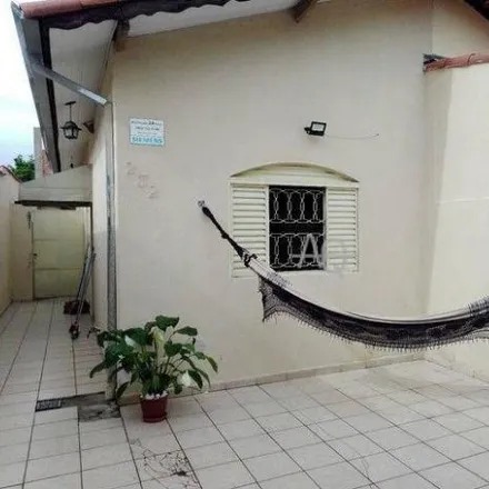 Buy this 2 bed house on Rua Rogério Monteiro in Parque Interlagos, São José dos Campos - SP