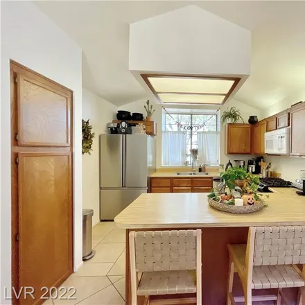 Image 4 - 6517 Romance Circle, Las Vegas, NV 89108, USA - Loft for sale