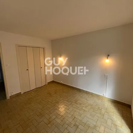 Rent this 6 bed apartment on 25 Boulevard du Maréchal Joffre in 66400 Céret, France