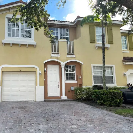 Rent this 4 bed townhouse on 507 Southeast 21st Drive in Homestead, FL 33033