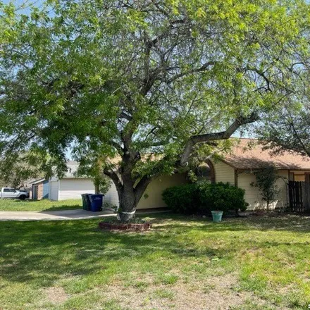 Image 4 - 10089 Apache Village, San Antonio, TX 78245, USA - House for sale