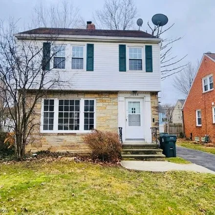 Buy this 3 bed house on 3674 Grosvenor Road in Cleveland Heights, OH 44118