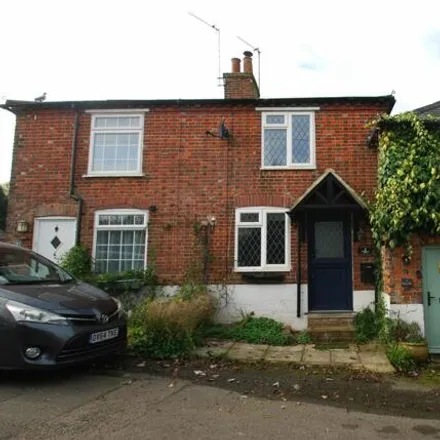 Rent this 2 bed townhouse on The Hill in Amersham, Buckinghamshire