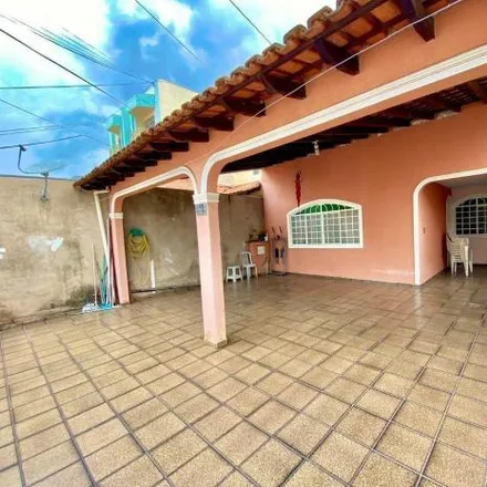 Buy this 8 bed house on QE 32 Conjunto M in Guará - Federal District, 71065-201