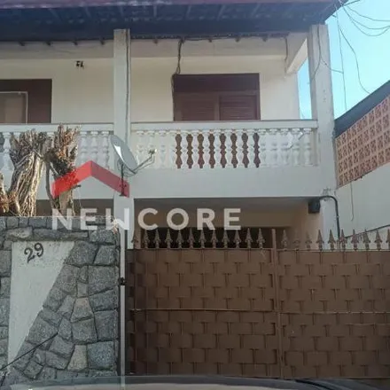 Buy this 5 bed house on Travessa Santo Elias in Parque Vicente Gonçalves Dias, Campos dos Goytacazes - RJ