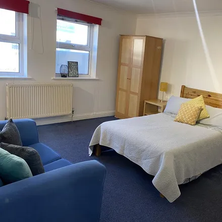Rent this studio apartment on Valletort House in Oxford Place, Plymouth