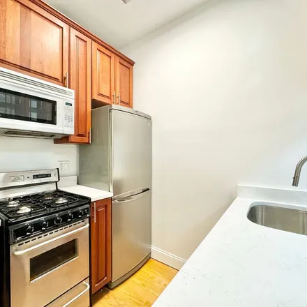 Image 6 - Adam Clayton Powell Jr. Boulevard, New York, NY 10026, USA - Apartment for rent