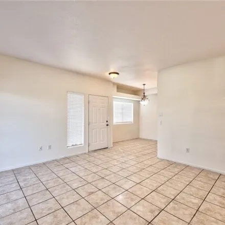 Image 3 - 10572 Pine Pointe Avenue, Las Vegas, NV 89144, USA - Condo for rent