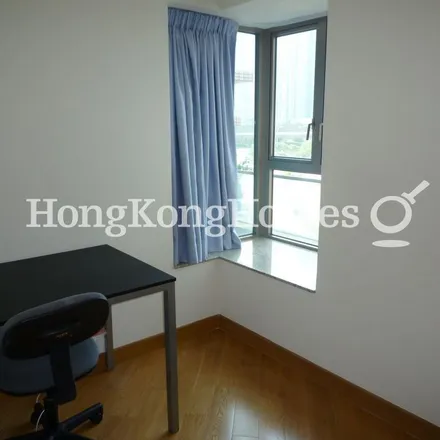 Image 2 - China, Hong Kong, Kowloon, Tai Kok Tsui, Sham Mong Road, Tower 6 - Apartment for rent
