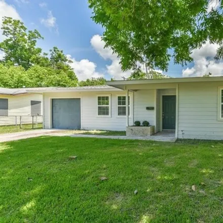 Rent this 3 bed house on 2564 Jackson in La Marque, TX 77568