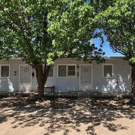 Buy this studio house on 2745 Southwest 9th Avenue in Amarillo, TX 79106