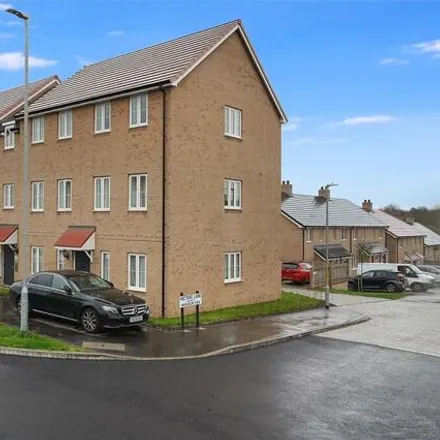 Rent this 2 bed apartment on Hectare Lane in Gravesend, DA11 7FJ