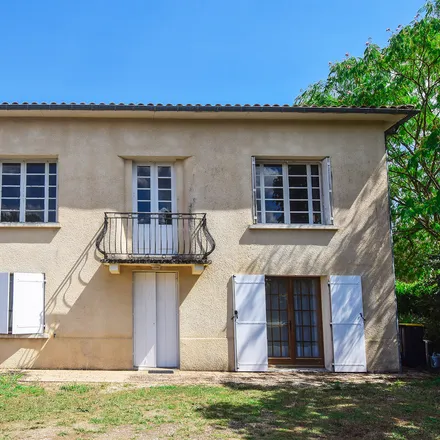 Buy this 4 bed house on 20 Boulevard du Maréchal Leclerc in 47800 Miramont-de-Guyenne, France