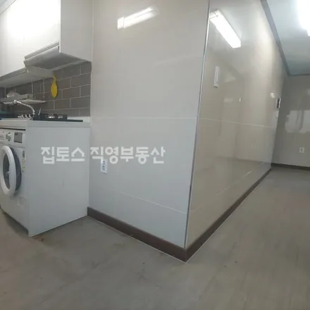 Image 2 - 서울특별시 서초구 잠원동 44-9 - Apartment for rent