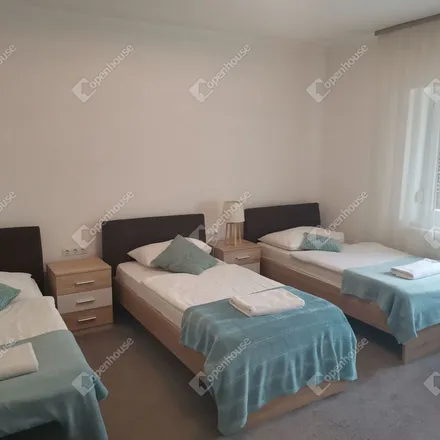 Image 3 - Komárom, Igmándi út, 2900, Hungary - Apartment for rent