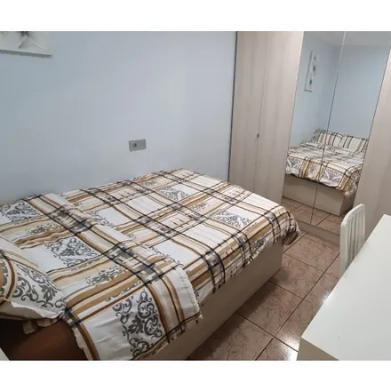 Rent this 3 bed room on Carrer de Ruperto Chapí in 08911 Badalona, Spain