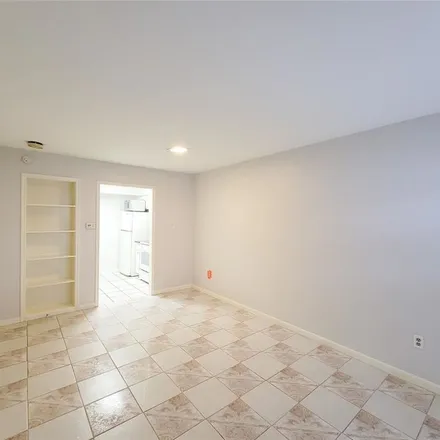 Rent this 1 bed apartment on Bering Drive in Houston, TX 77057