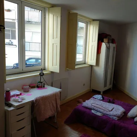 Rent this 9 bed room on Travessa da Bouça in 4249-004 Porto, Portugal