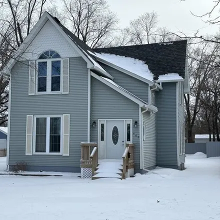 Buy this 3 bed house on 422 5th Street Southwest in Huron, SD 57350
