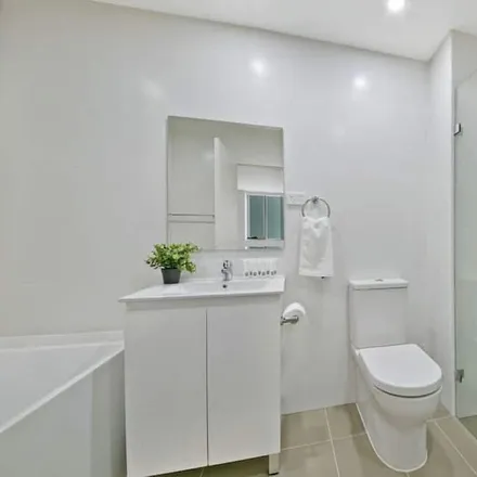 Image 2 - Mascot NSW 2020, Australia - Apartment for rent