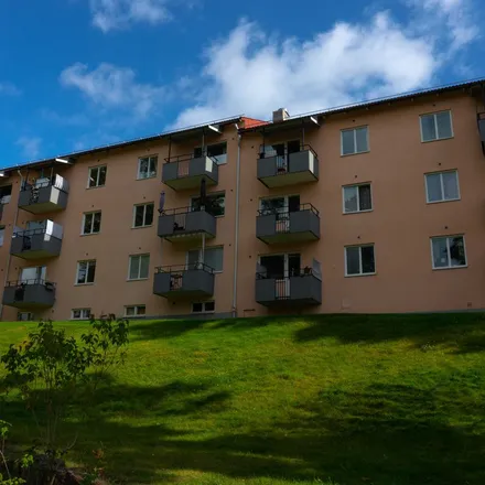 Rent this 3 bed apartment on Västra Bergsgatan in 573 37 Tranås, Sweden