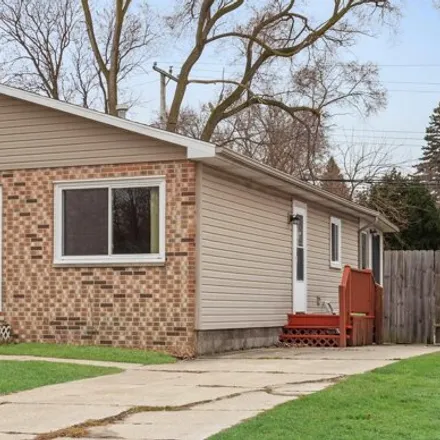 Buy this 3 bed house on 1434 Bancroft Street in Port Huron, MI 48060