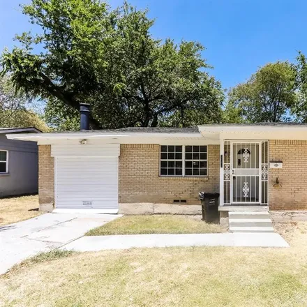 Buy this 3 bed house on 1411 Longview Street in Mesquite, TX 75149