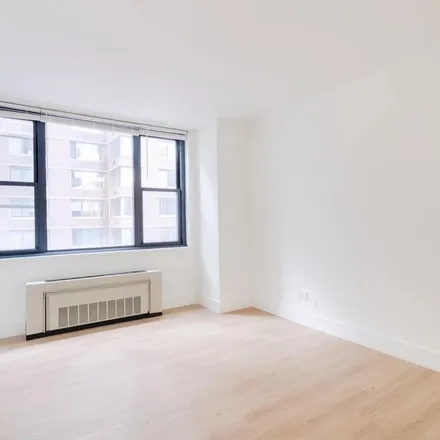 Image 4 - Marlborough House, 2nd Avenue, New York, NY 10035, USA - Apartment for rent