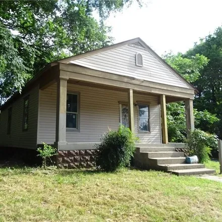 Image 2 - 1700 S Q St, Fort Smith, Arkansas, 72901 - House for sale