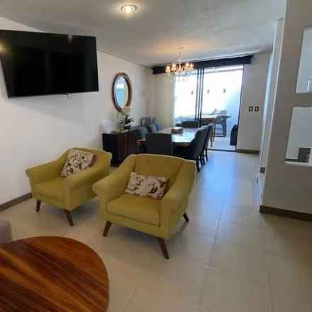 Rent this 3 bed house on Privada Calabria in Katania, 37669 León