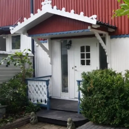 Rent this 6 bed townhouse on Alsätravägen 108 in 127 30 Stockholm, Sweden