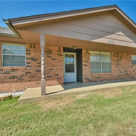 Buy this 3 bed house on 1401 Glenwood Drive in Moore, OK 73160
