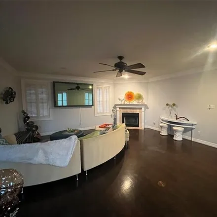 Image 5 - 2101 North Lamar Boulevard, Austin, TX 78799, USA - Condo for rent