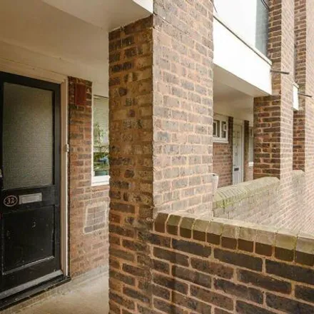 Image 4 - 22 Bell Drive, London, SW18 5PZ, United Kingdom - Apartment for sale